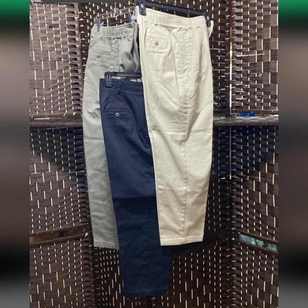 3-pair BUNDLE of Liz Claiborne Sport & Lee Women's 12P Khaki, Black, Gray Pants